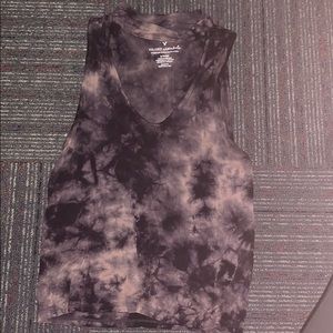 Sleeveless v-neck